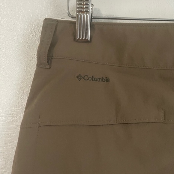 Columbia Hiking Pant Omni Shield Zip off to Shorts Tan brown size 8 NWOT - Picture 8 of 10